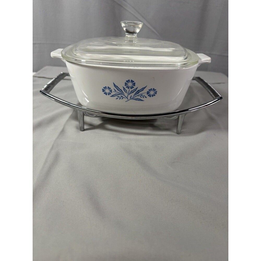 1960’s Corning Ware Cornflower 1.5QT P-1-B Casserole Dish, Stand  P-1 1/2-B Lid